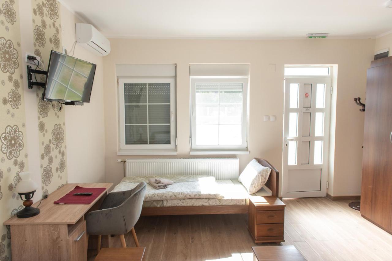 Zlatni Klas Zrenjanin Exterior foto