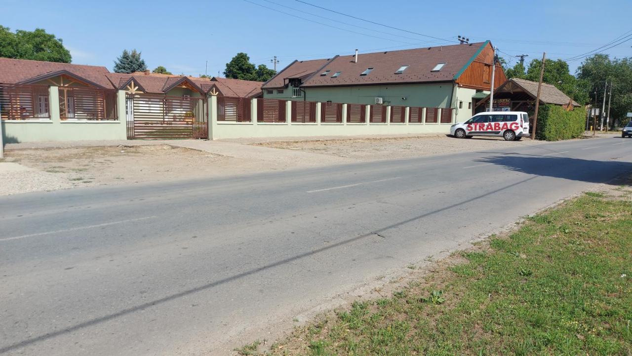 Zlatni Klas Zrenjanin Exterior foto